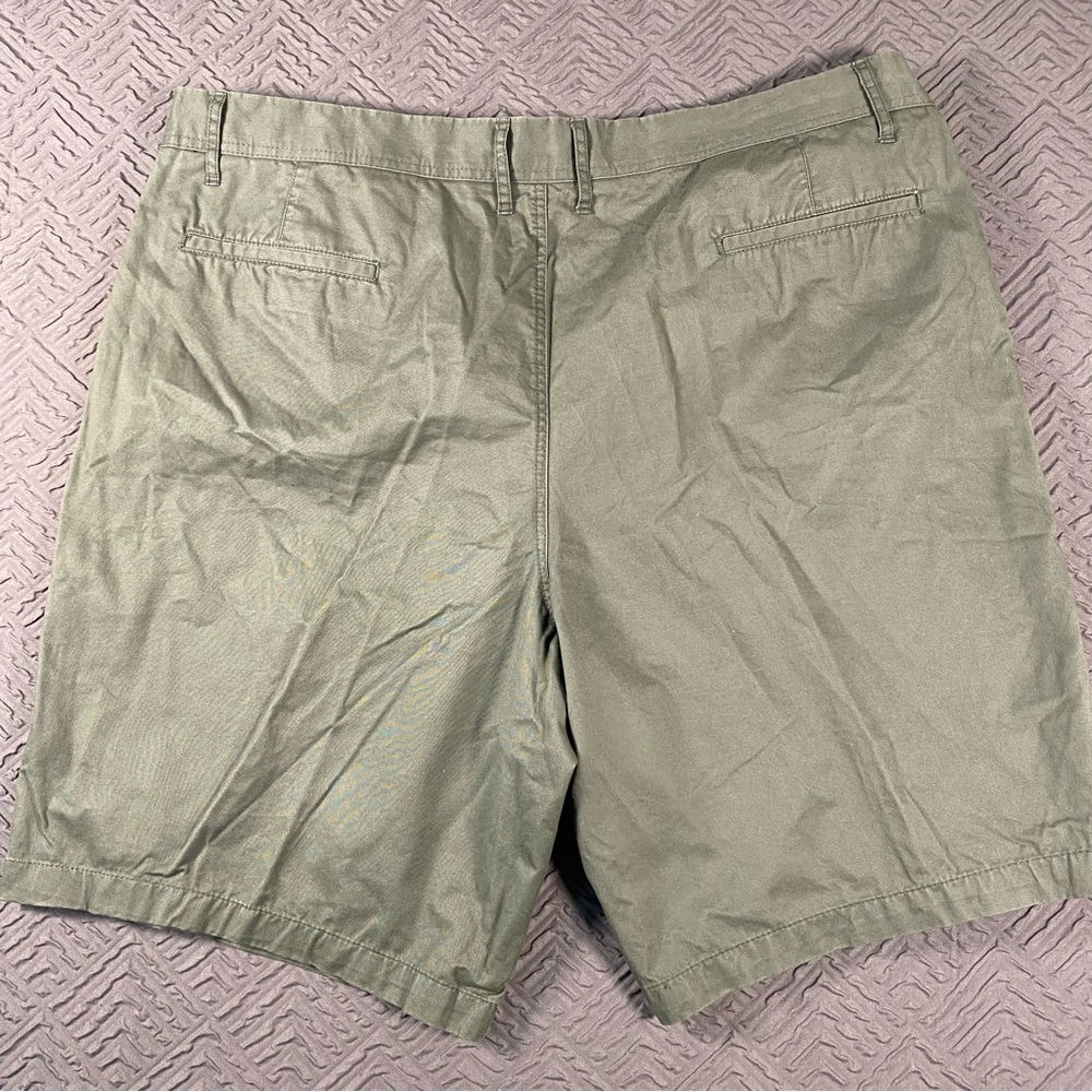 Men’s Claiborne Shorts Size 46 Khaki Green Excellent Condition - Picture 3 of 7